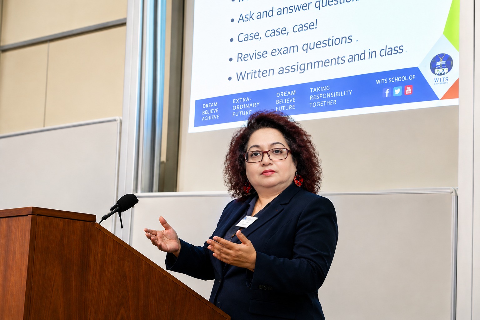 Jenny Pharai Singh, founder of JPSIPP, presenting at a leadership event